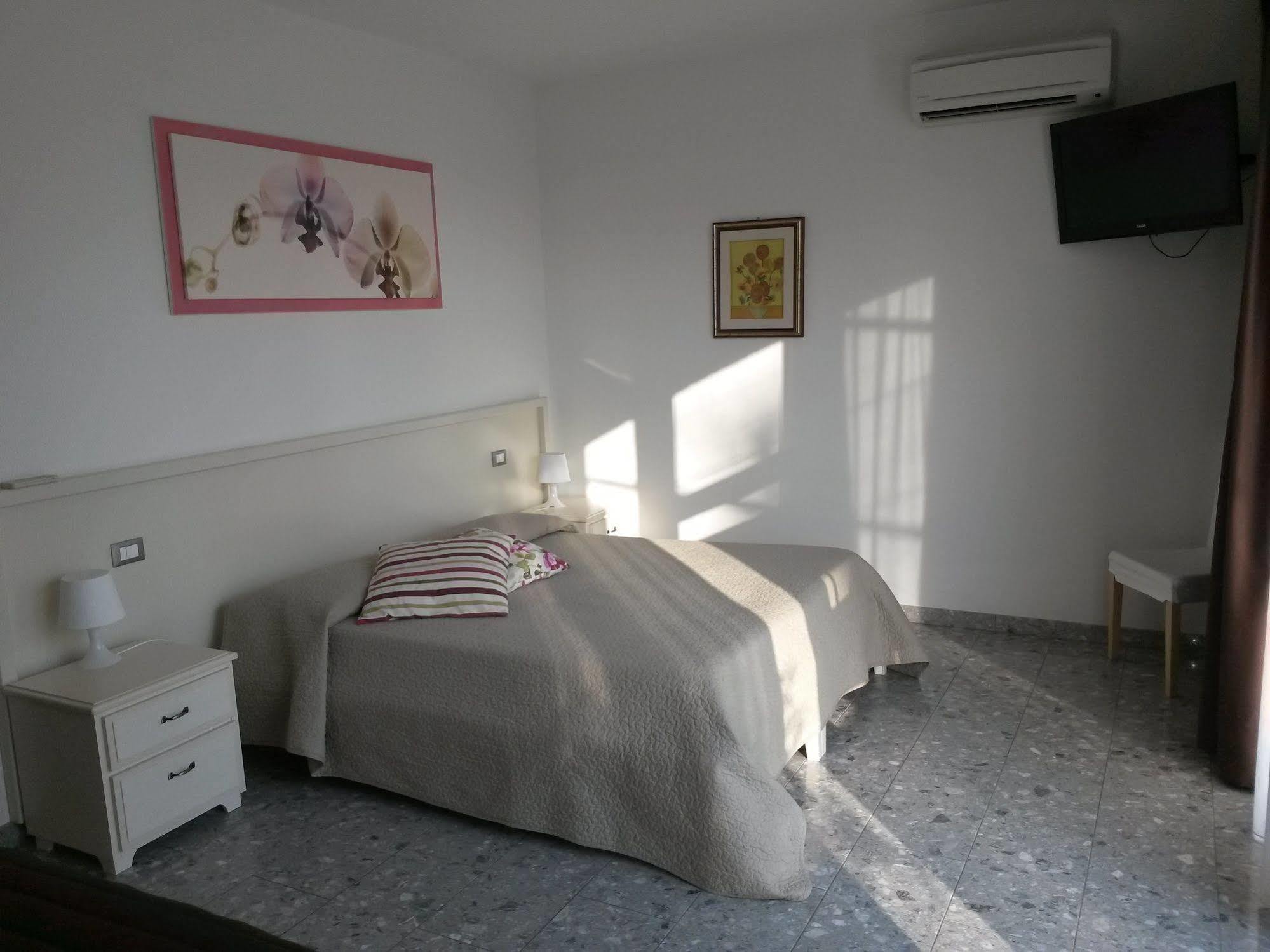Agriturismo Camparella Pastrengo Eksteriør bilde